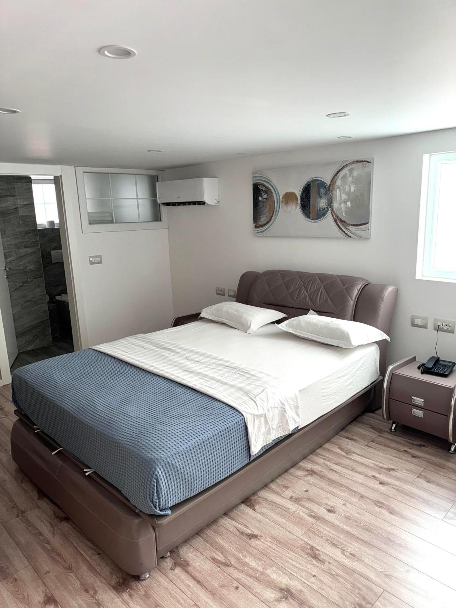 Park Hotel Tirana Yzberishti Kültér fotó