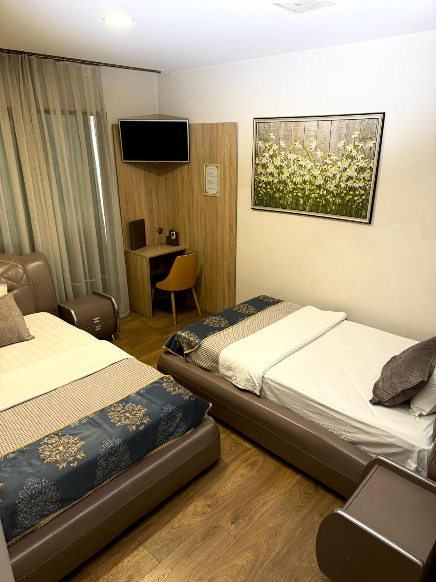 Park Hotel Tirana Yzberishti Kültér fotó