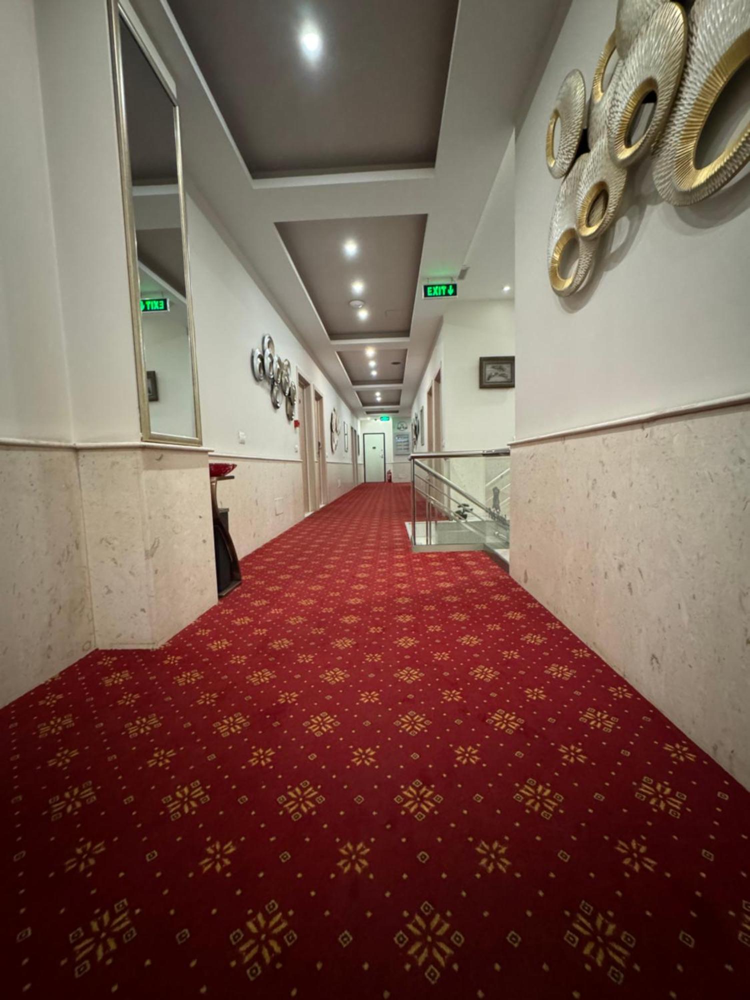 Park Hotel Tirana Yzberishti Kültér fotó