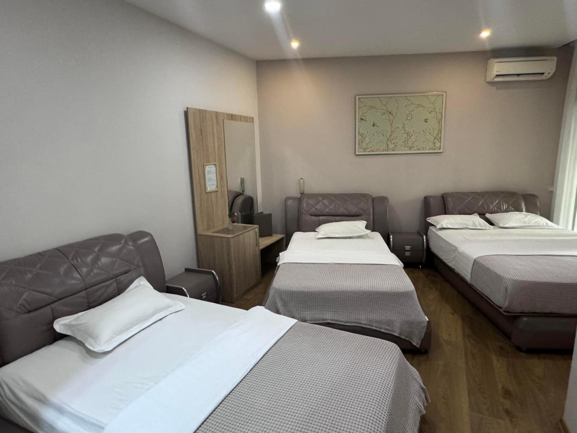 Park Hotel Tirana Yzberishti Kültér fotó