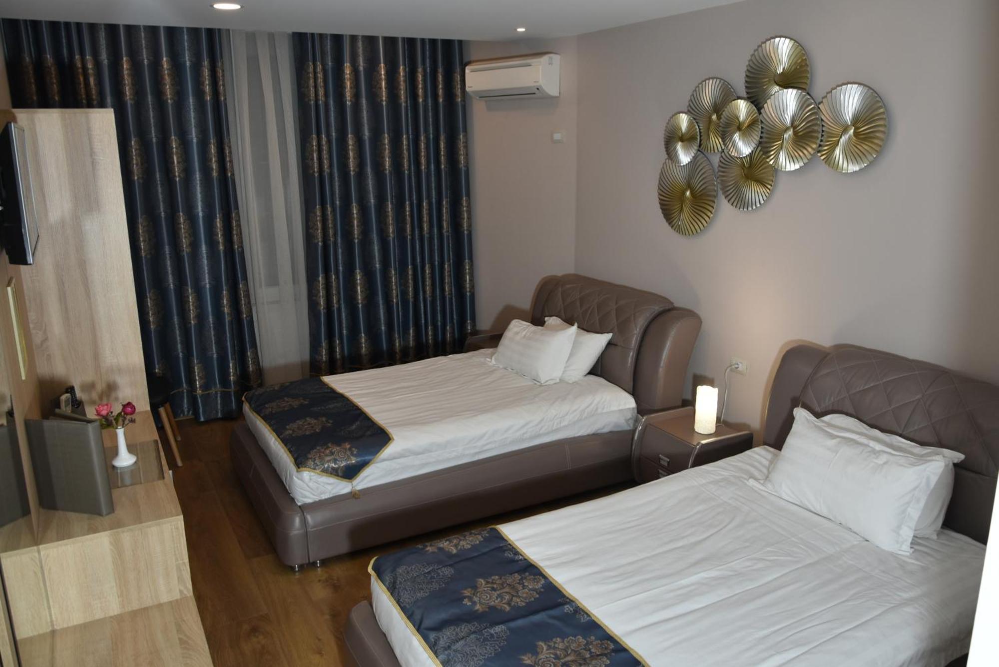 Park Hotel Tirana Yzberishti Kültér fotó