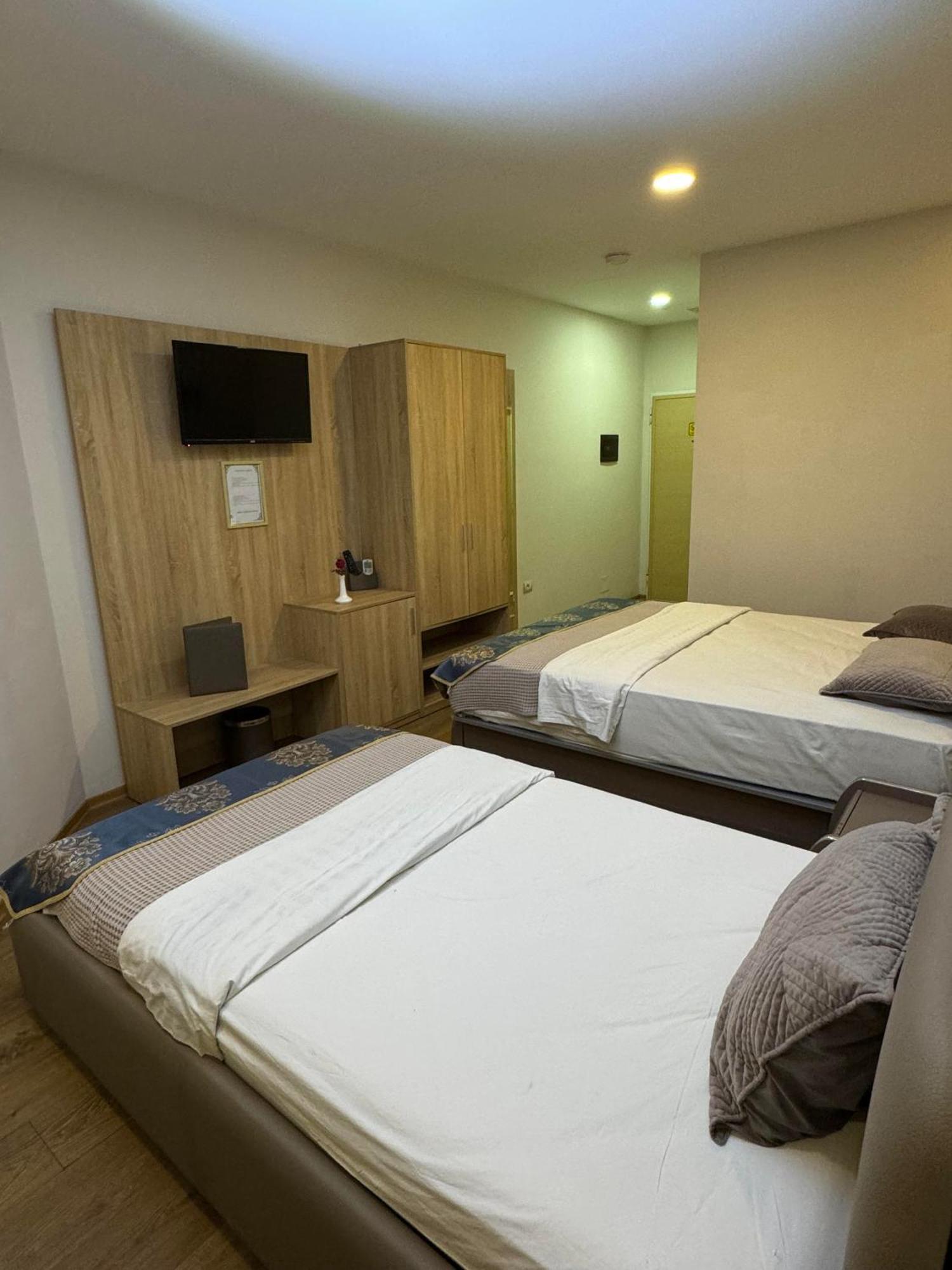 Park Hotel Tirana Yzberishti Kültér fotó